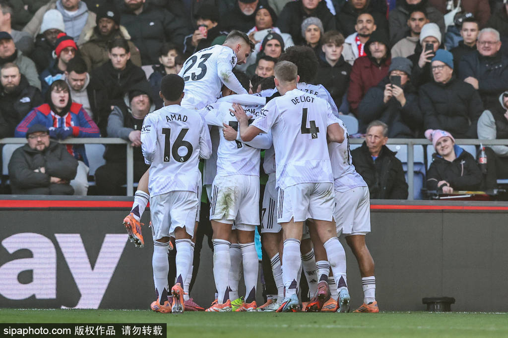 内雷斯边路传中显威，霍伊伦麦克托米奈双破门