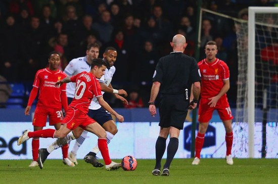 NBA焦点战：湖人主场逆转掘金,